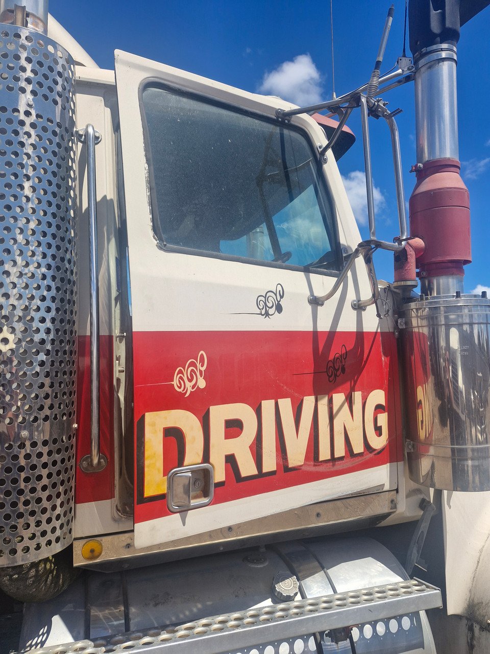 20250214_132034__23032.1744005176.jpg Western star 4900 - Image 1