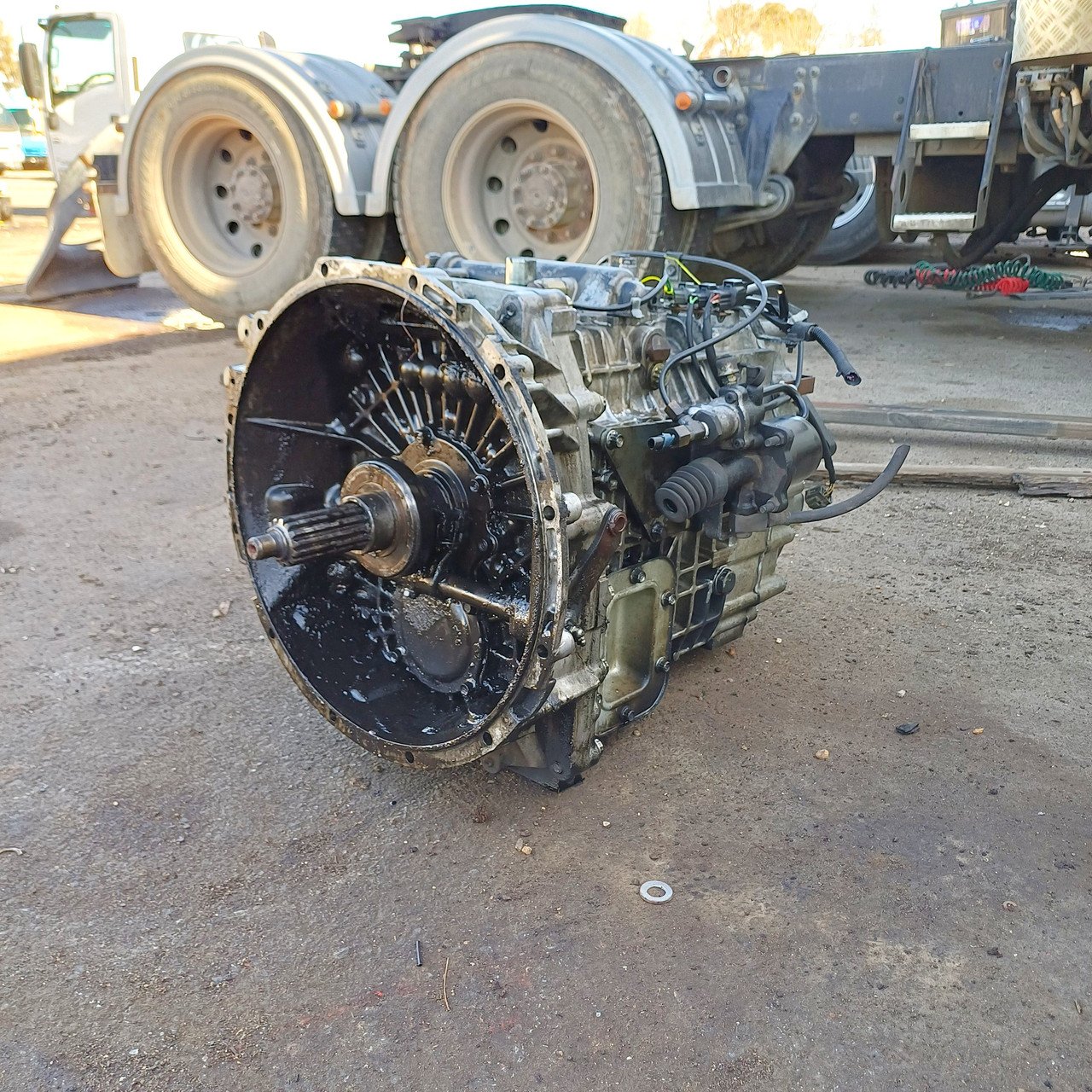 20250904_145717__13684.1757378660.jpg 2008 Mitsubishi Fuso FK600 Gearbox - Image 1