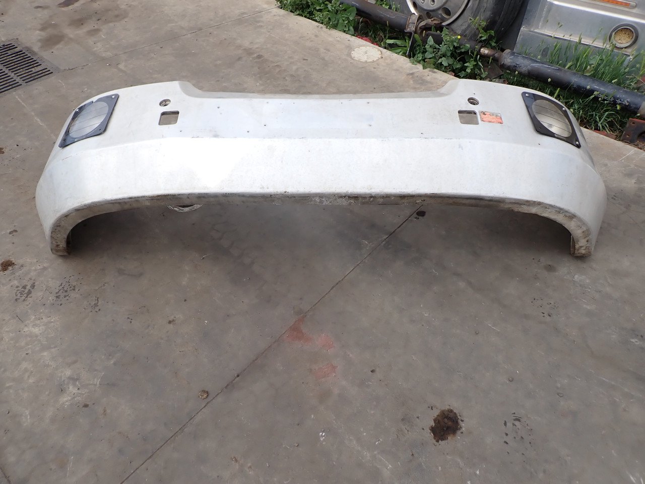 P9240008__22338.1727235084.jpg Kenworth 409 Bar No Back Plate - Image 1